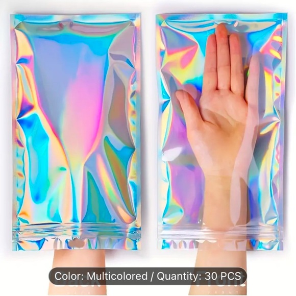 30-Pack Fantasy-Themed Holographic Ziplock Gift Bags - Picture 2 of 7